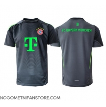 Moški Bayern Munich Vratar Replika nogometni dresi Gostujoči 2025-26 Kratek Rokav