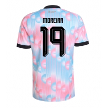 Moški Belgija Diego Moreira #19 Replika nogometni dresi Gostujoči SP 2026 Kratek Rokav