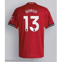 Moški Manchester United Patrick Dorgu #13 Replika nogometni dresi Domači 2025-26 Kratek Rokav