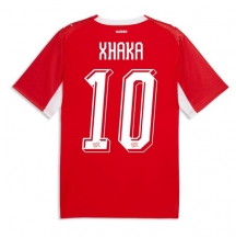 Moški Švica Granit Xhaka #10 Replika nogometni dresi Domači SP 2026 Kratek Rokav