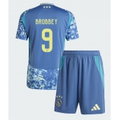 Otroški Ajax Brian Brobbey #9 Replika nogometni dresi kompleti Gostujoči 2024-25 Kratek Rokav (+ hlače)