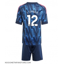 Otroški Arsenal Jurrien Timber #12 Replika nogometni dresi kompleti Gostujoči 2025-26 Kratek Rokav (+ hlače)