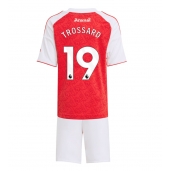 Otroški Arsenal Leandro Trossard #19 Replika nogometni dresi kompleti Domači 2025-26 Kratek Rokav (+ hlače)