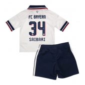 Otroški Bayern Munich Ismael Saibari #34 Replika nogometni dresi kompleti Gostujoči 2026-27 Kratek Rokav (+ hlače)