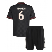 Otroški Bayern Munich Joshua Kimmich #6 Replika nogometni dresi kompleti Tretji 2025-26 Kratek Rokav (+ hlače)