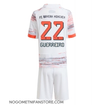 Otroški Bayern Munich Raphael Guerreiro #22 Replika nogometni dresi kompleti Gostujoči 2025-26 Kratek Rokav (+ hlače)