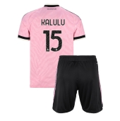 Otroški Juventus Pierre Kalulu #15 Replika nogometni dresi kompleti Gostujoči 2026-27 Kratek Rokav (+ hlače)