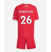 Otroški Liverpool Andrew Robertson #26 Replika nogometni dresi kompleti Domači 2025-26 Kratek Rokav (+ hlače)