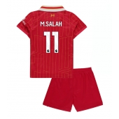 Otroški Liverpool Mohamed Salah #11 Replika nogometni dresi kompleti Domači 2024-25 Kratek Rokav (+ hlače)