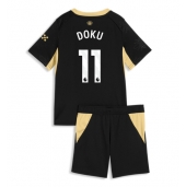 Otroški Manchester City Jeremy Doku #11 Replika nogometni dresi kompleti Gostujoči 2026-27 Kratek Rokav (+ hlače)