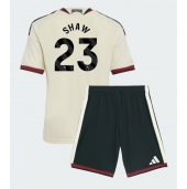 Otroški Manchester United Luke Shaw #23 Replika nogometni dresi kompleti Tretji 2026-27 Kratek Rokav (+ hlače)