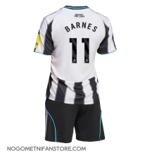 Otroški Newcastle United Harvey Barnes #11 Replika nogometni dresi kompleti Domači 2025-26 Kratek Rokav (+ hlače)