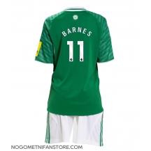 Otroški Newcastle United Harvey Barnes #11 Replika nogometni dresi kompleti Gostujoči 2025-26 Kratek Rokav (+ hlače)