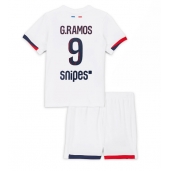 Otroški Paris Saint-Germain Goncalo Ramos #9 Replika nogometni dresi kompleti Gostujoči 2025-26 Kratek Rokav (+ hlače)