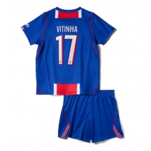 Otroški Paris Saint-Germain Vitinha #17 Replika nogometni dresi kompleti Domači 2026-27 Kratek Rokav (+ hlače)