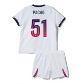 Otroški Paris Saint-Germain Willian Pacho #51 Replika nogometni dresi kompleti Gostujoči 2026-27 Kratek Rokav (+ hlače)