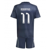 Otroški Real Madrid Rodrygo Goes #11 Replika nogometni dresi kompleti Gostujoči 2025-26 Kratek Rokav (+ hlače)