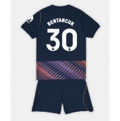 Otroški Tottenham Hotspur Rodrigo Bentancur #30 Replika nogometni dresi kompleti Gostujoči 2026-27 Kratek Rokav (+ hlače)