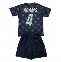 Otroški Združene države Tyler Adams #4 Replika nogometni dresi kompleti Gostujoči SP 2026 Kratek Rokav (+ hlače)