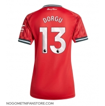 Ženski Manchester United Patrick Dorgu #13 Replika nogometni dresi Domači 2025-26 Kratek Rokav